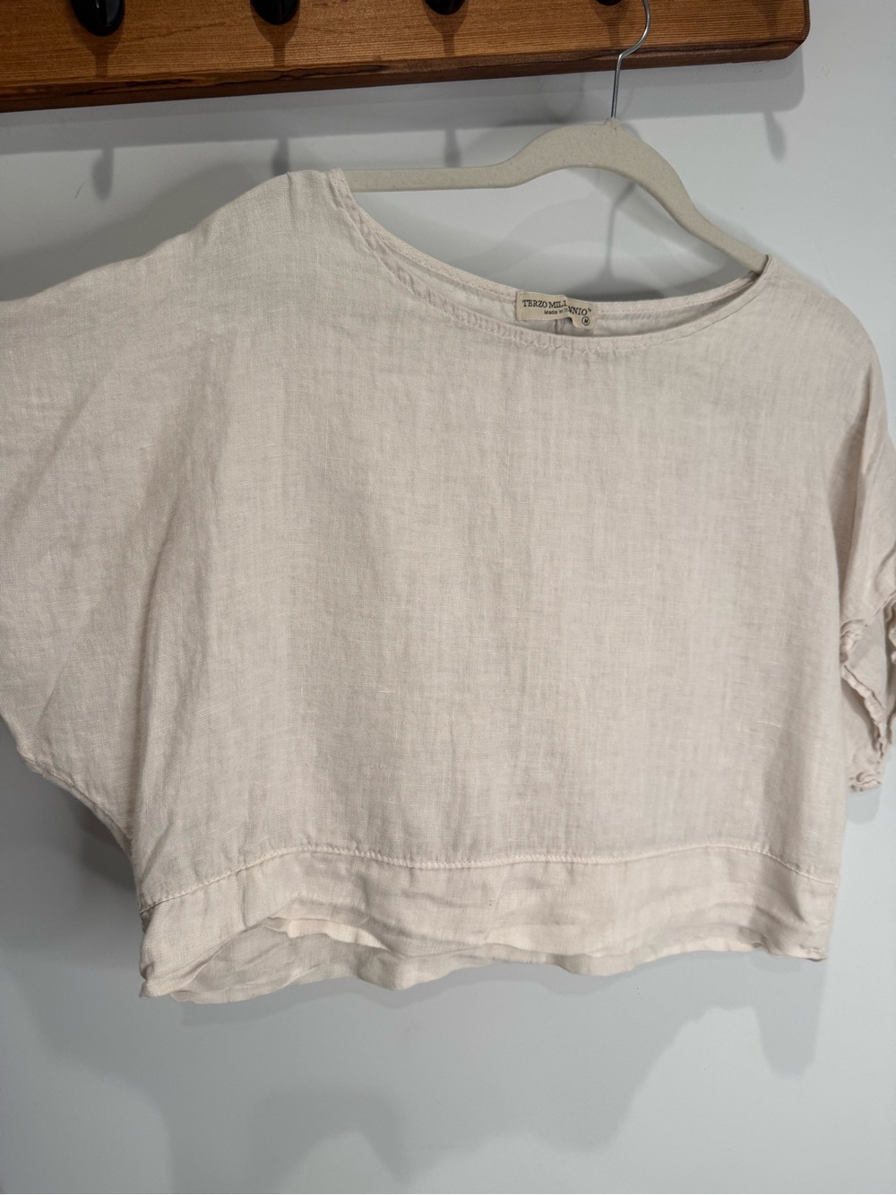100% Linen Relaxed Cream Short-Sleeve Crop Top - Picture 5 of 5